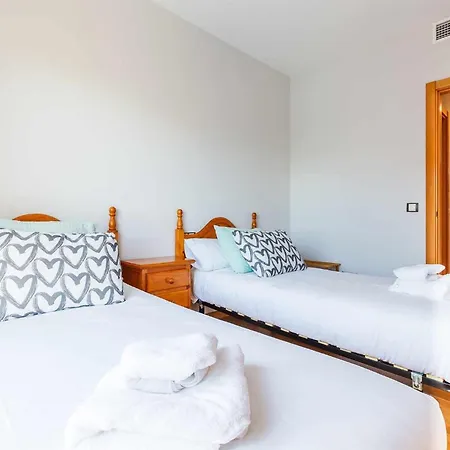 A&n Coastal Comfort With Pool & Parking